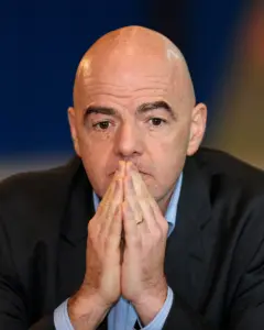 Lire la suite à propos de l’article Gianni Infantino : Michel Platini réclame son départ de la FIFA
