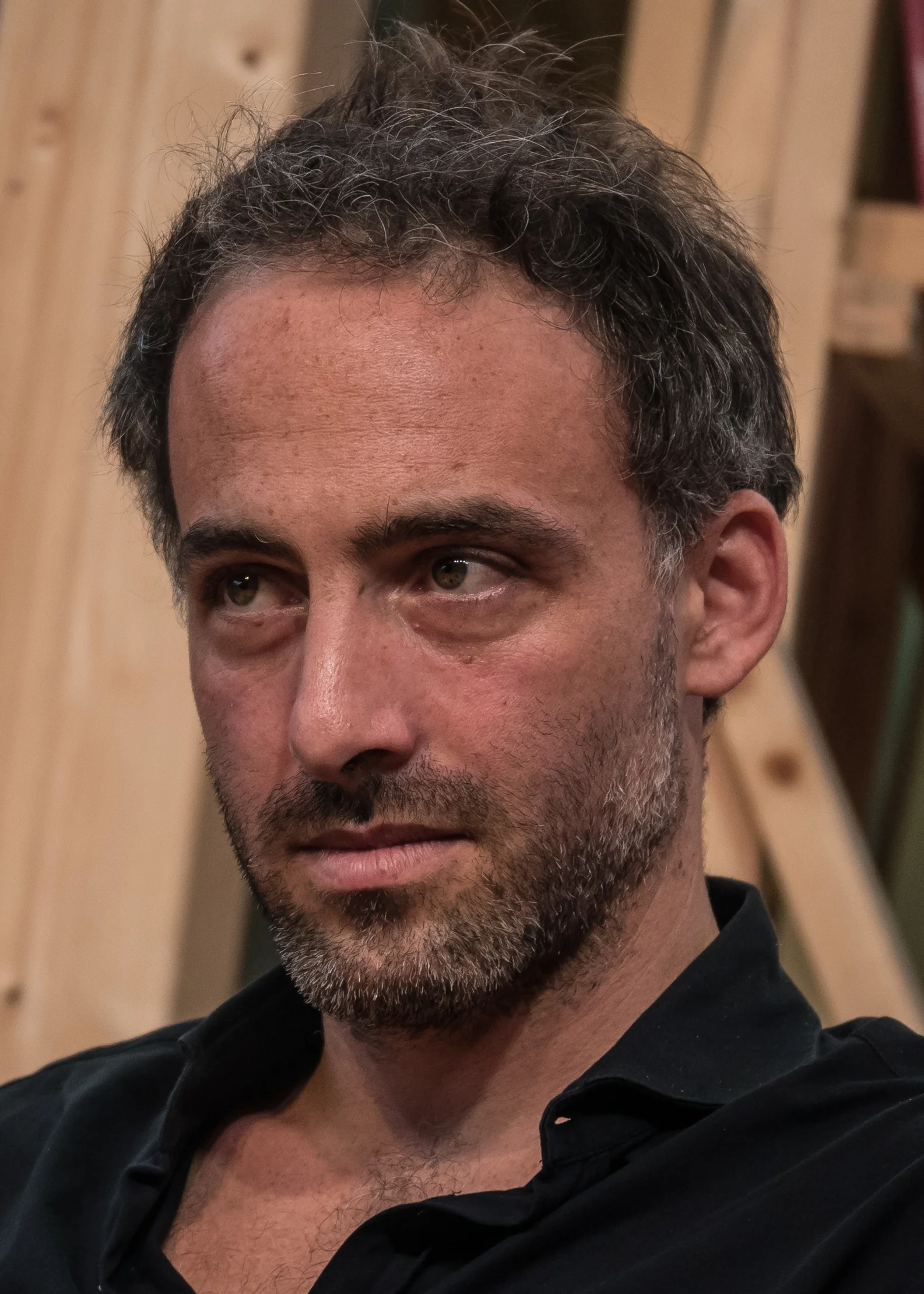 Portrait de Raphaël Glucksmann, eurodéputé et leader de Place publique