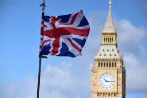 Lire la suite à propos de l’article Guerre en Ukraine : Moscou menace Londres, qui réaffirme son soutien à l’Ukraine