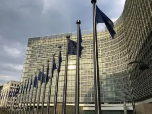 Lire la suite à propos de l’article Élargissement de l’UE : Bruxelles encaisse le refus des Islandais