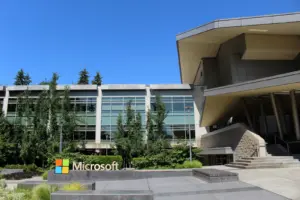 Lire la suite à propos de l’article IA : Microsoft place ses agents en confinement