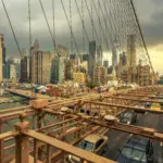 Vue du pont de Brooklyn et du ciel de New York