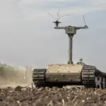 Robot terrestre de combat ukrainien Vepr, exemple de drone terrestre armé déployé par Kiev