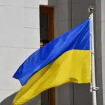 Drapeau ukrainien sur un batiment