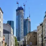 Le chantier des tours The Link a La Defense en juillet 2024