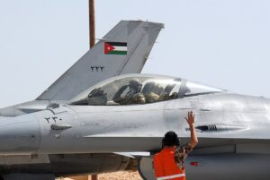 Lire la suite à propos de l’article Iran : Téhéran frappe des bases américaines en Jordanie et au Golfe