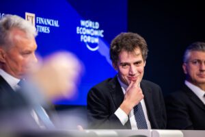 Lire la suite à propos de l’article Mistral AI : une levée de fonds de 3 milliards d’euros pour renforcer sa stratégie