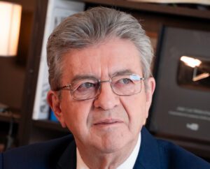 Lire la suite à propos de l’article Port du voile : Jean-Luc Mélenchon estime avoir fait une erreur terrible