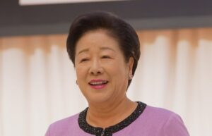 Lire la suite à propos de l’article Secte Moon : Han Hak-ja condamnée à deux ans de prison pour corruption en Corée du Sud