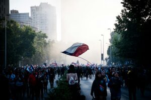 Lire la suite à propos de l’article Au Chili, près de 300 arrestations lors des commémorations pour les victimes de la dictature Pinochet