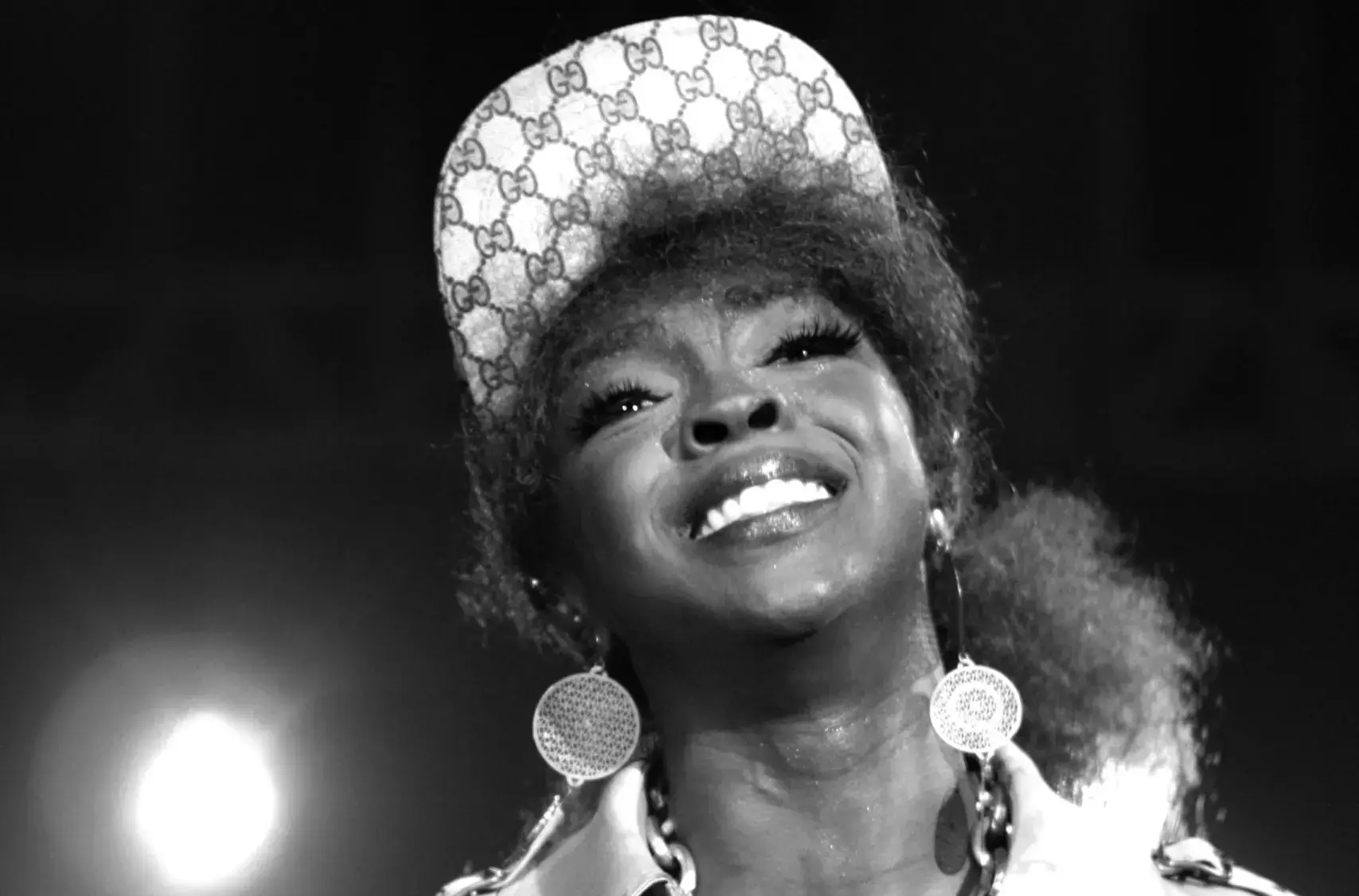 La chanteuse americaine Lauryn Hill, membre du groupe The Fugees, en concert