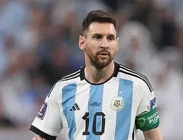 Lionel Messi sous le maillot de l'Argentine lors de la Coupe du monde 2022