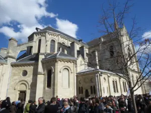 Lire la suite à propos de l’article Saint-Denis : ma Sainte Tunique d’Argenteuil au Stade de France le 25 septembre