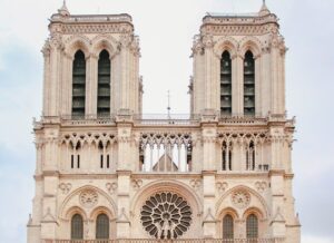 Lire la suite à propos de l’article Visite du pape Léon XIV : l’Église cherche 27 millions d’euros