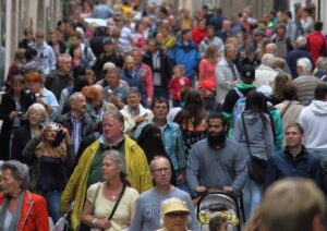 Lire la suite à propos de l’article Démographie européenne : après 2029, le recul de la population menace d’alourdir les finances publiques