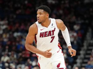 Lire la suite à propos de l’article Giannis Antetokounmpo : des débuts convaincants avec le Heat en présaison