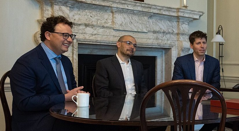 Dario Amodei et Sam Altman. Photo : @Simon Walker / No 10 Downing Street