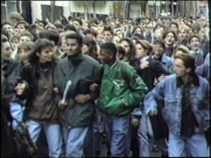 Lire la suite à propos de l’article Manifestations lycéennes : Des centaines de milliers d’élèves dans la rue dans les années 1990