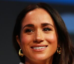 Lire la suite à propos de l’article Nadine de Rothschild : une lettre au vitriol pour Meghan Markle
