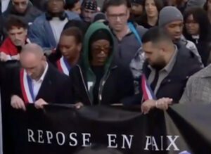 Lire la suite à propos de l’article Pengo Bossio Wangi : une marche blanche à Aubervilliers, sa sœur jumelle témoigne d’une douleur immense