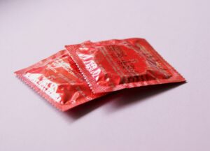 Lire la suite à propos de l’article Préservatifs défectueux : la vente de latex ultra-fin suspendue