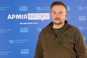 Lire la suite à propos de l’article Tourelles IA : l’Ukraine déploie des mitrailleuses robotisées contre les drones russes