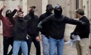 Lire la suite à propos de l’article Ultradroite : la gauche dénonce des violences contre les manifestants et interpelle le gouvernement