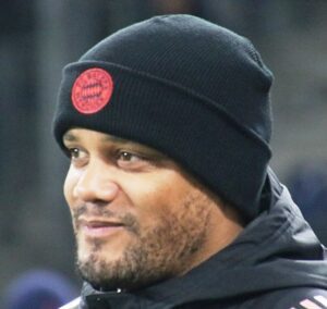 Lire la suite à propos de l’article Vincent Kompany : hospitalisé après un malaise à l’entraînement, l’entraîneur du Bayern Munich contraint au repos