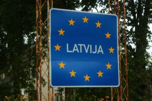 Lire la suite à propos de l’article Législatives en Lettonie : le parti pro-européen en tête face aux populistes