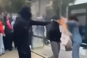 Lire la suite à propos de l’article Lance-flammes à Marseille : un mineur de 15 ans interpellé après l’agression d’une passante